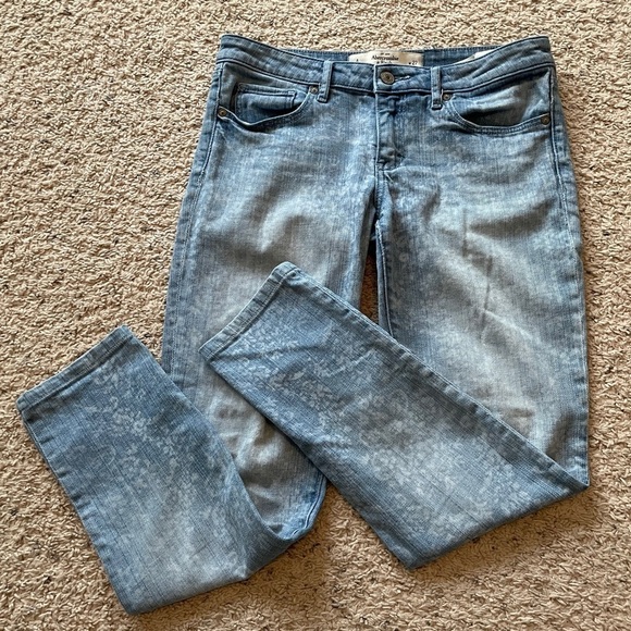 Abercrombie & Fitch 4 / 27 Low Rise Skinny Jeans w/ Floral Print - Picture 1 of 8
